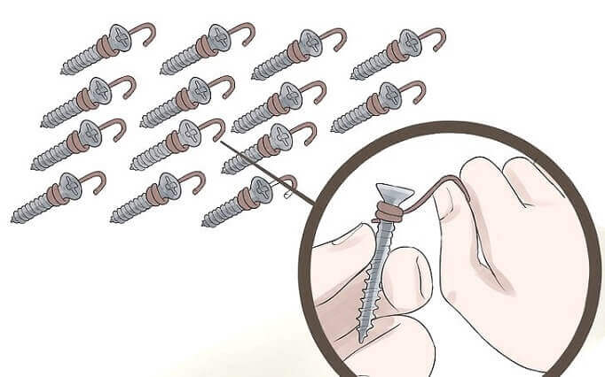 How to Wrap Copper Wire on the Nails