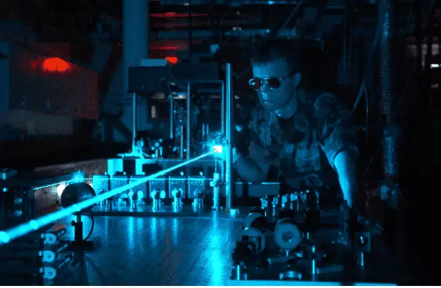 Introduction to Optoelectronics