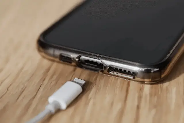 Smartphone USB Port